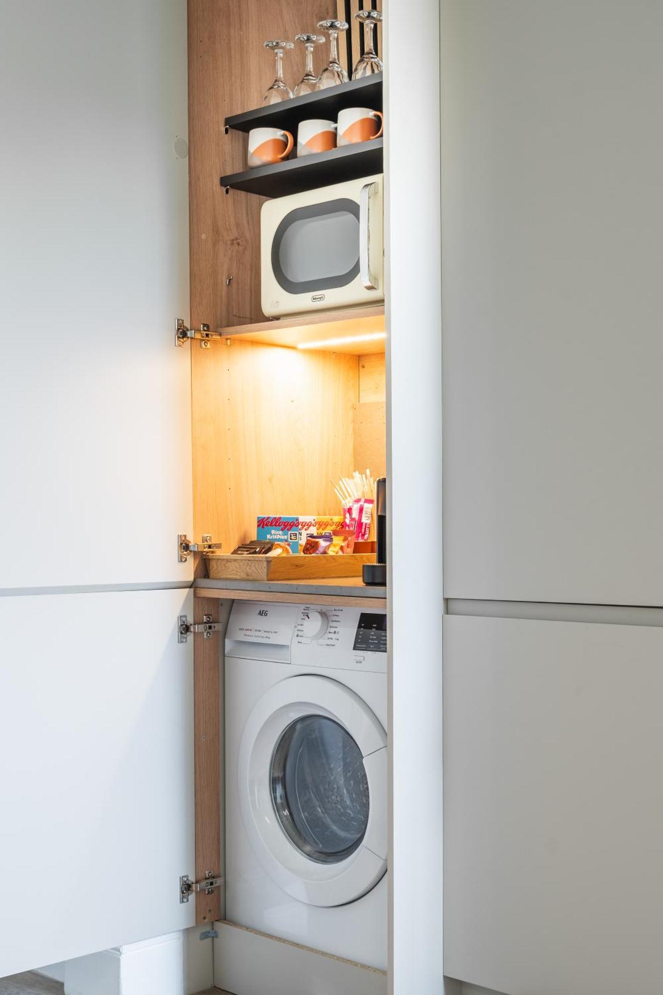 Newly Designed, 2Br Apt, 5Min From Northwood London Tube Station, Nato Hq, Ideal For Wembley, Warner Studio, Contractors Buitenkant foto