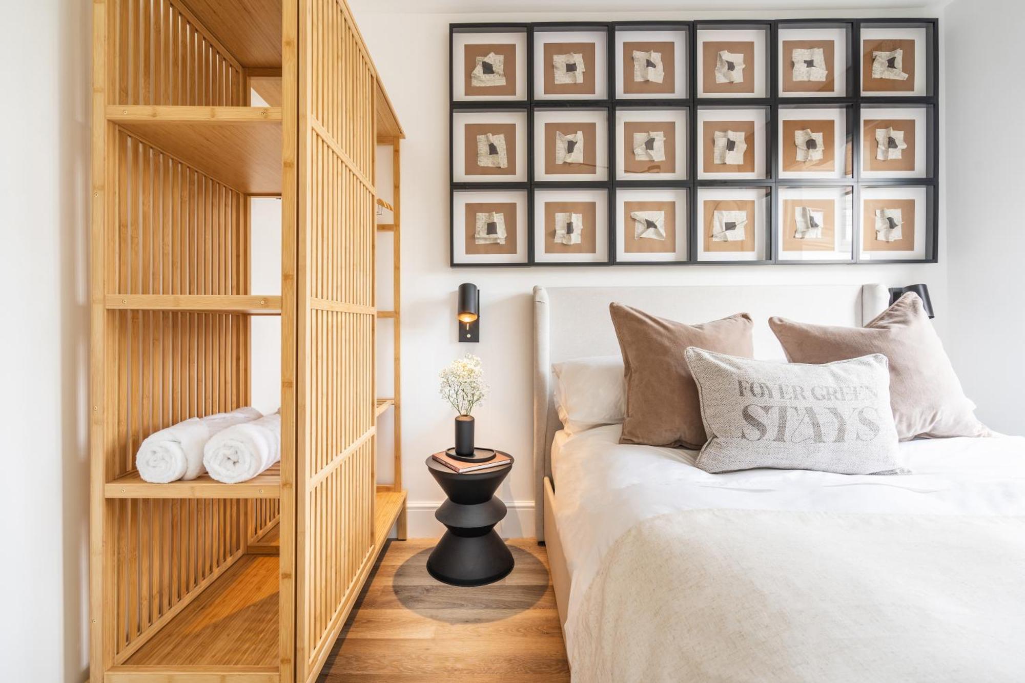 Newly Designed, 2Br Apt, 5Min From Northwood London Tube Station, Nato Hq, Ideal For Wembley, Warner Studio, Contractors Buitenkant foto