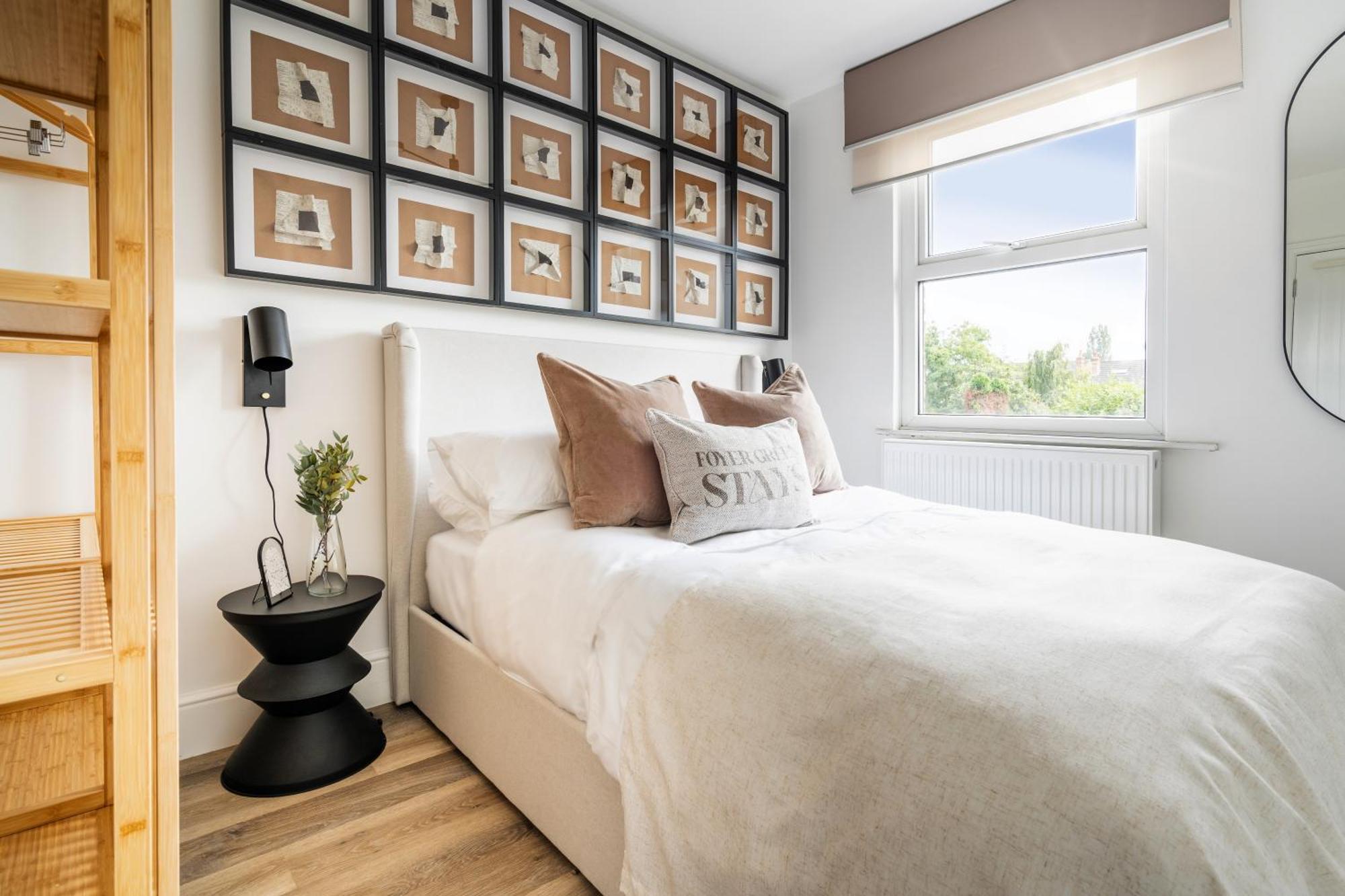 Newly Designed, 2Br Apt, 5Min From Northwood London Tube Station, Nato Hq, Ideal For Wembley, Warner Studio, Contractors Buitenkant foto